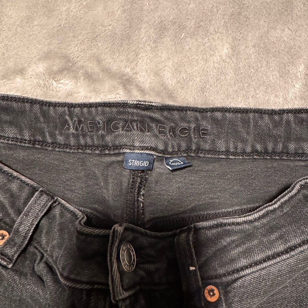 American Eagle Stylish Gray Boyfriend Jeans